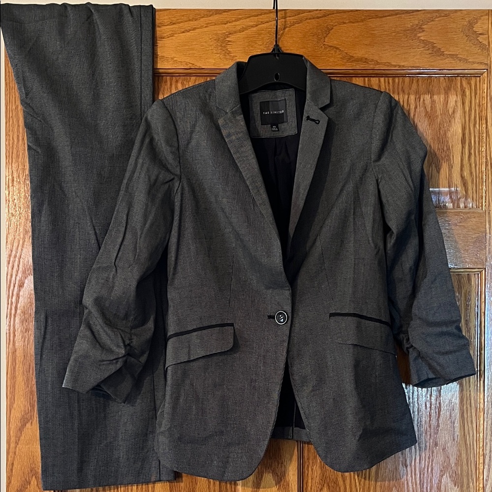 The Limited Black and White Women's Two-Piece Pantsuit